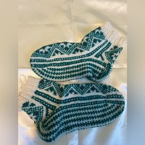 completely handmade traditional products handmade cross-stitch